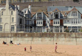 Seaside Beach House and Smugglers Caves